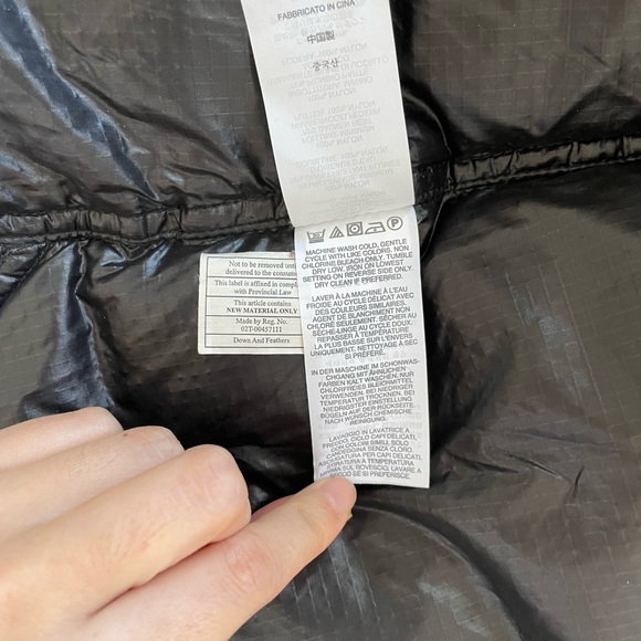 J Crew Black Puffer Vest - Picture 7 of 8